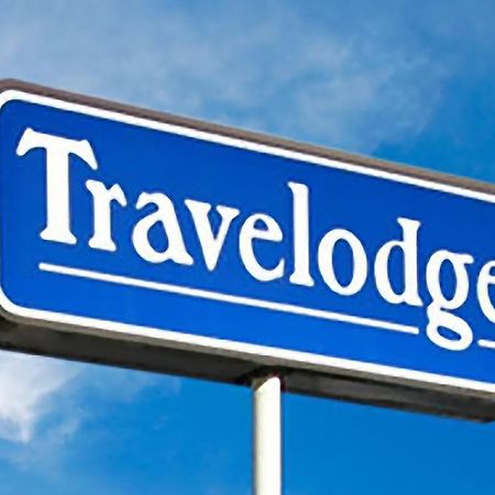 Travelodge By Wyndham Waukegan Gurnee Exterior photo